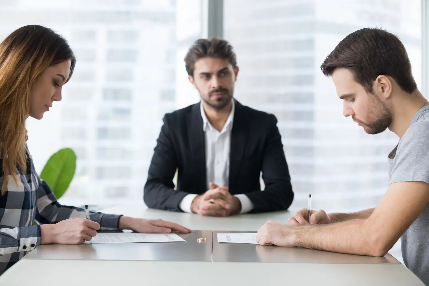 How EH Mediation Guides Couples Toward Fair and Balanced Outcomes Spennymoor