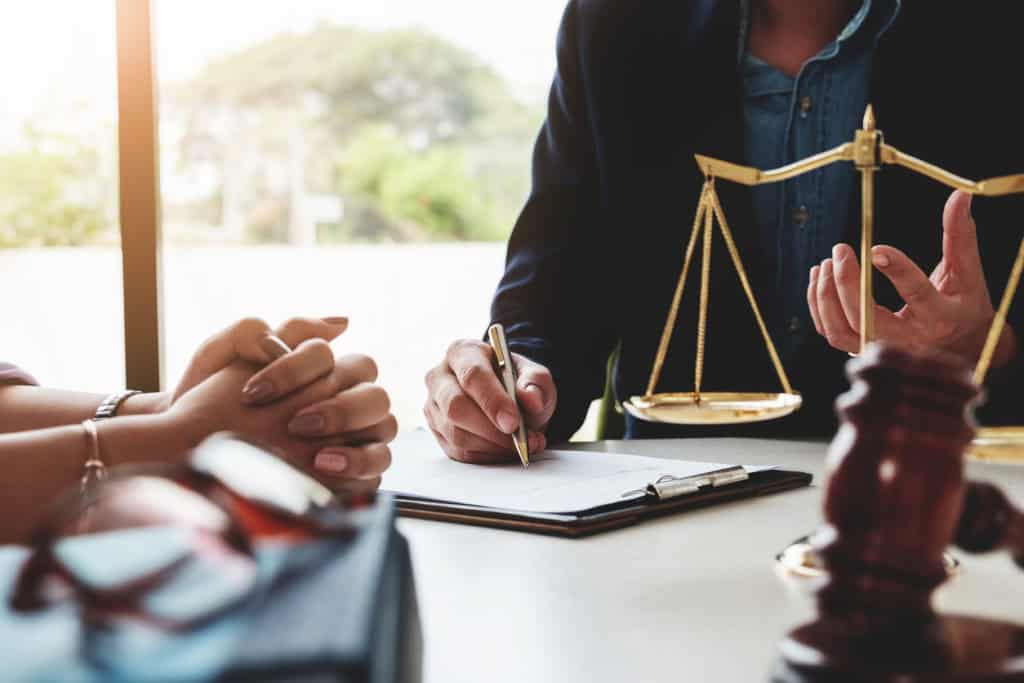 Court Applications vs. Mediation: A Less Stressful Path with EH Mediation Spennymoor